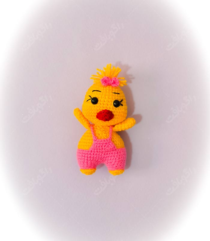 عروسک بافتنی اردک ناز